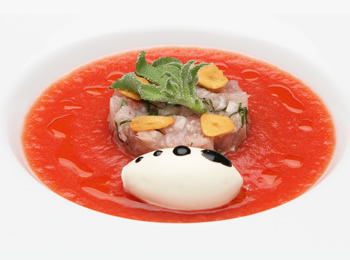 スープ 「完熟トマトのヴルーテとブリのタルタルメープルクリーム」