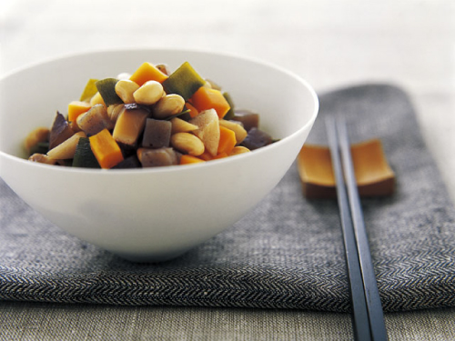 メープル味の豆と根菜のふっくら煮